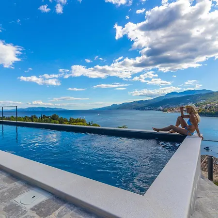 Mare Sano Plaza - App 7 Appartement *